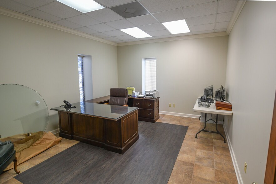 More Photos Of 5893 US 72, Gurley Flex For Sale