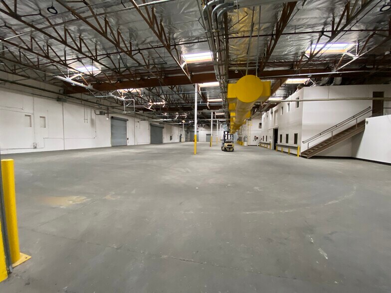 More Photos Of 5780 Soestern Ct, Chino Manufacturing For Lease