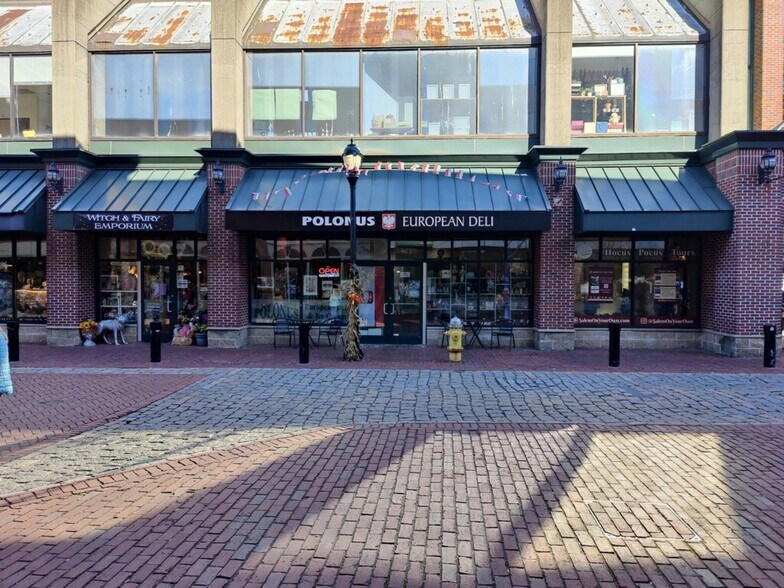More Photos Of 2 East India Sq, Salem General Retail For Lease