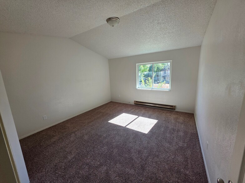 More Photos Of 129 Wellington St, Fountain Apartments For Sale