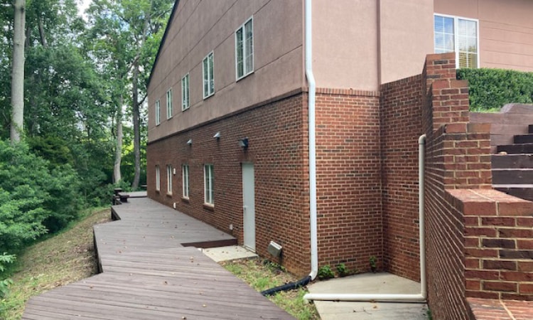 More Photos Of 1431 S Highway101, Greer Medical For Sale