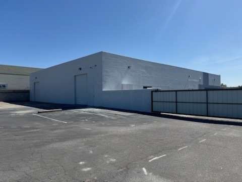 More Photos Of 42 W Boxelder Pl, Chandler Showroom For Lease