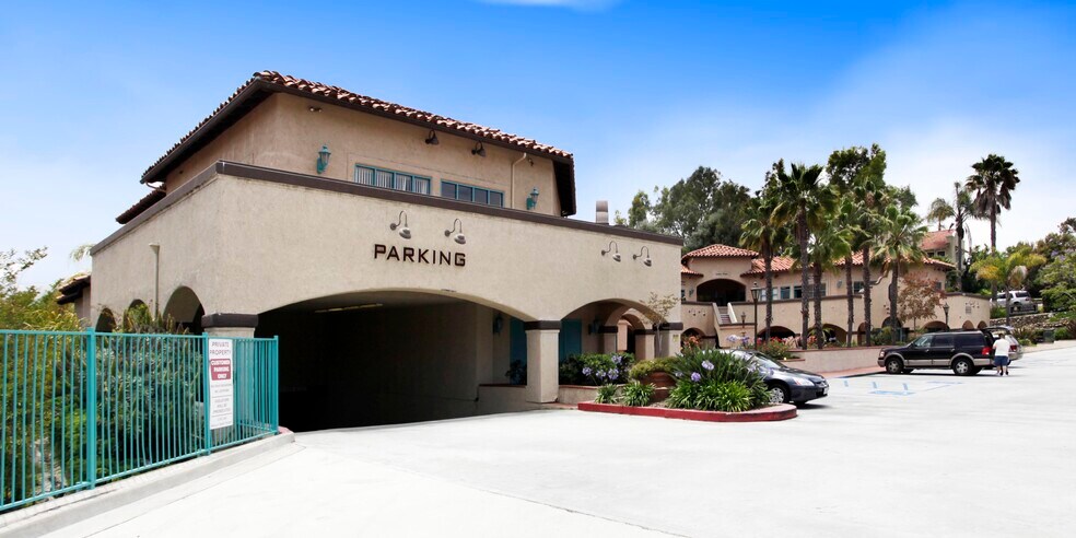More Photos Of 27184 Ortega Hwy, San Juan Capistrano Storefront Retail Office For Lease