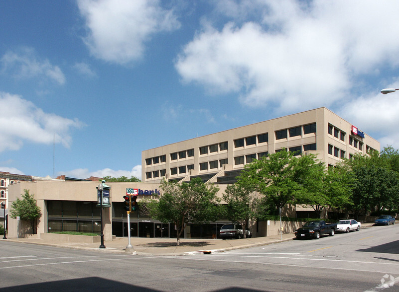 Primary Photo Of 415 Francis St, Saint Joseph Office For Lease