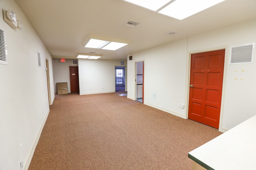 More Photos Of 305 SE 2nd Ave, Gainesville Office For Lease