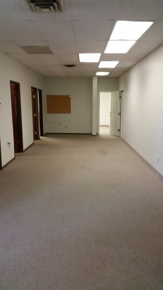 More Photos Of 3601 W Harry St, Wichita Flex For Sale