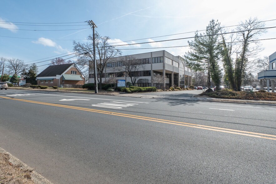 More Photos Of 622 Georges Rd, North Brunswick Medical For Lease