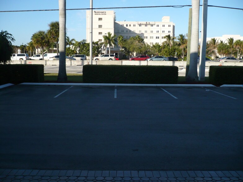 More Photos Of 2950 N State Road 7, Margate Unknown For Lease