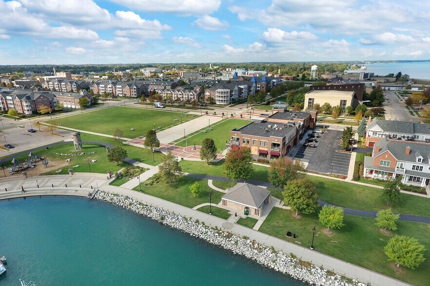 More Photos Of 115-125 56th St, Kenosha Restaurant For Sale