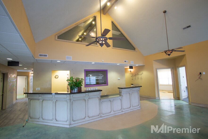 More Photos Of 2505 E 3300 S, Salt Lake City Office For Sale