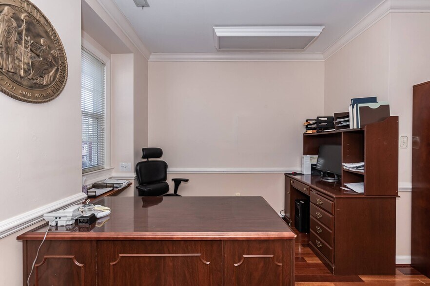 More Photos Of 5854-5862 Faringdon Pl, Raleigh Office For Lease