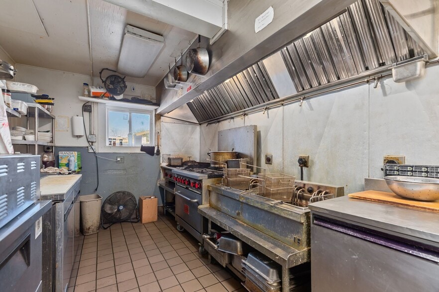 More Photos Of 344 Bowen St, Oshkosh Restaurant For Sale