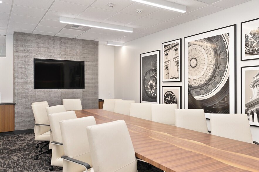 More Photos Of 1000 G St, Sacramento Office For Sale