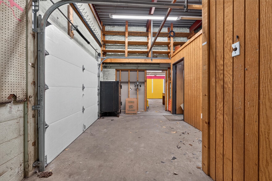 More Photos Of 458 Main St, Belleville Storefront Retail Office For Sale
