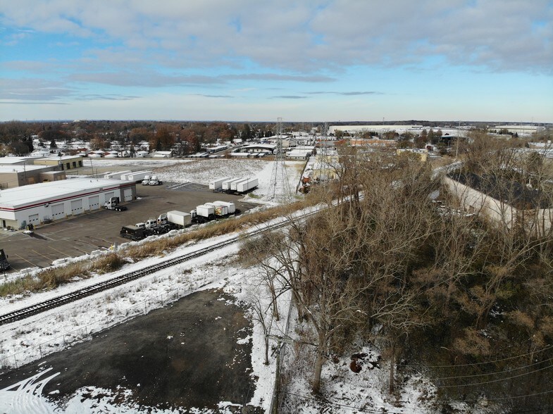 More Photos Of 14033-14055 Achyl Ave, Warren Warehouse For Sale