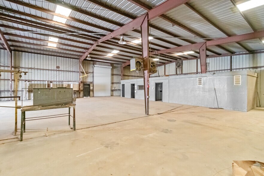 More Photos Of 17301 E FM 1097 Rd, Willis Storefront Retail Office For Sale