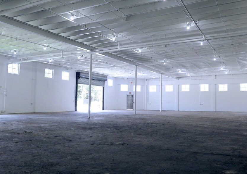 More Photos Of 301-395 NE 59th St, Miami Coworking Space