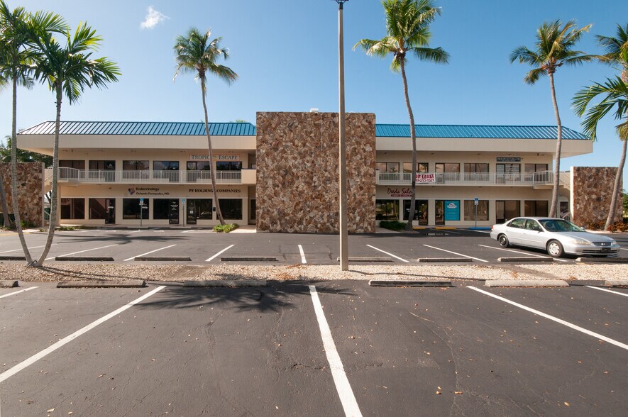 More Photos Of 4061 Bonita Beach Rd, Bonita Springs Medical For Lease