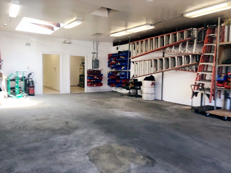 More Photos Of 5230 E 12th St, Oakland Warehouse For Sale