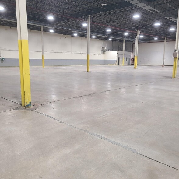 More Photos Of 75 Wood St, Paterson Manufacturing For Lease