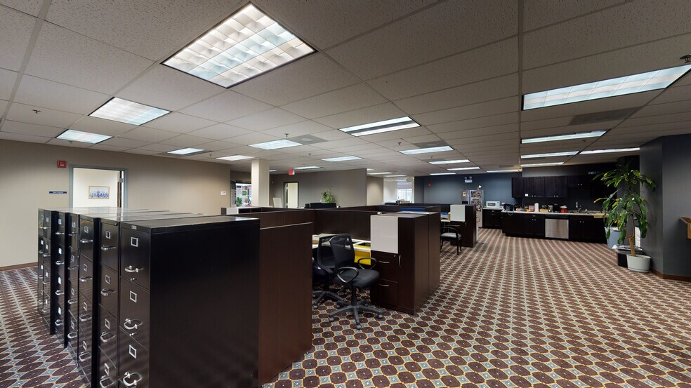 Primary Photo Of 1204-1332 W Northwest Hwy, Palatine Office For Lease