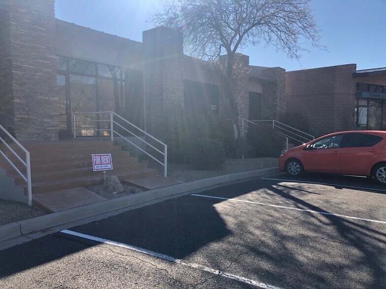 More Photos Of 25 Easy St, Carefree Office For Lease