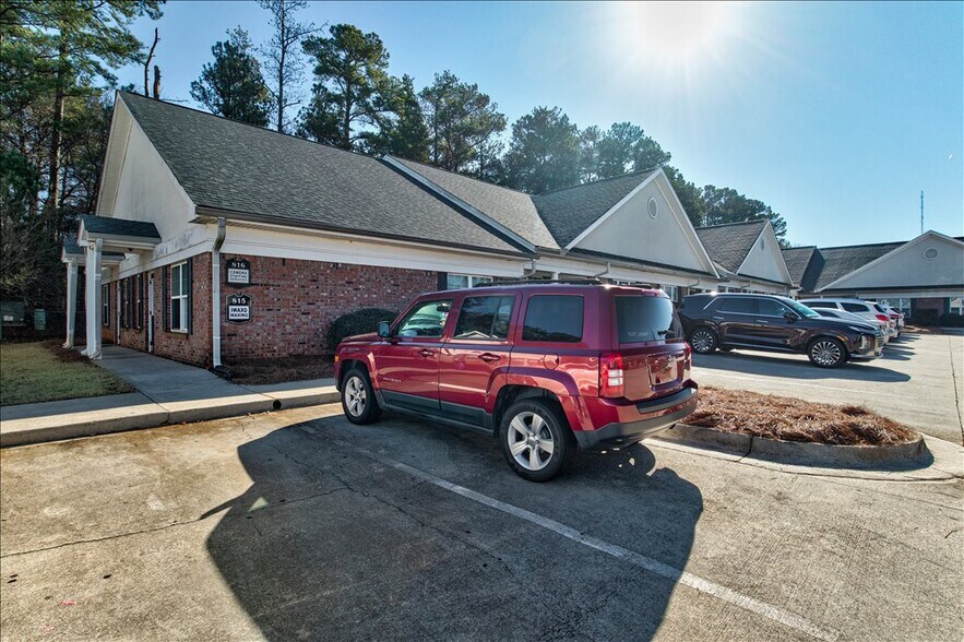 More Photos Of 801-814 Pavilion Ct, McDonough Office For Lease