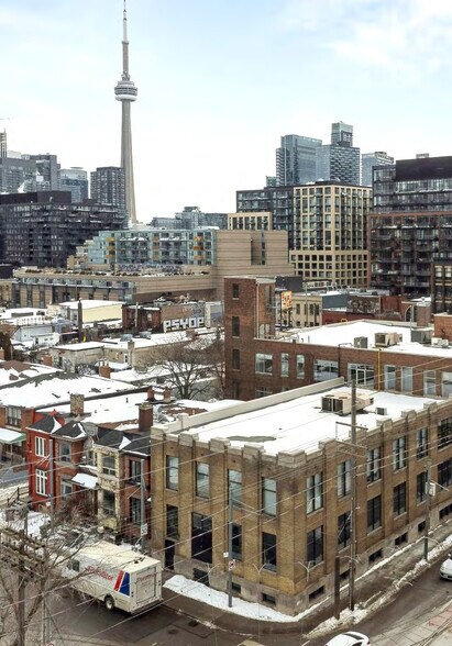 More Photos Of 183 Bathurst St, Toronto Office For Lease