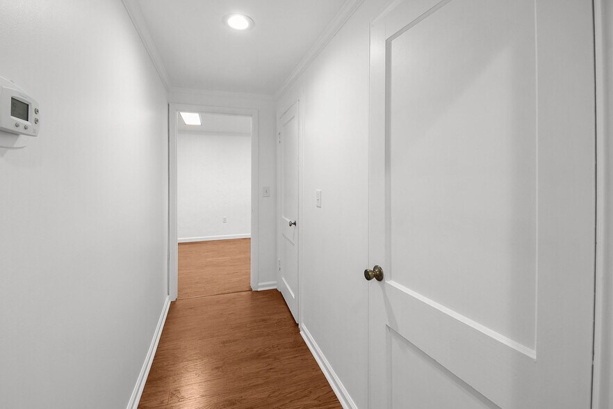 More Photos Of 300 SE Detroit Ave, Stuart Office For Lease