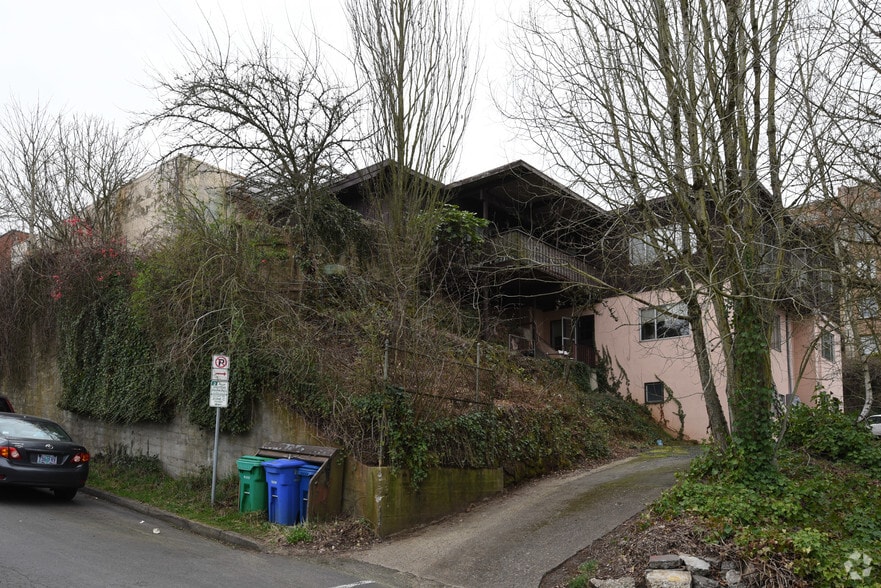 More Photos Of 3204-3212 SW 10th Ave, Portland Apartments For Sale