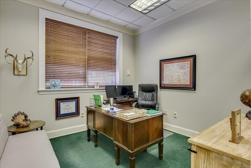 More Photos Of 624 Ellis St, Augusta Office For Sale