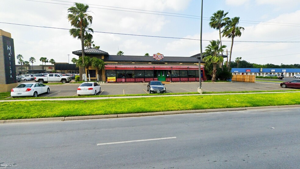 Primary Photo Of 400 W Nolana Ave, McAllen Storefront For Lease