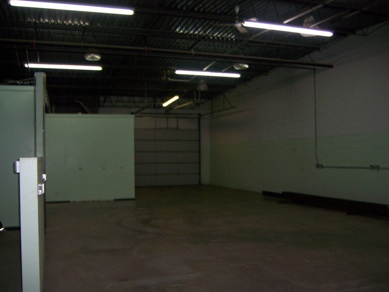 More Photos Of 9415-9431 Enterprise Dr, Mokena Warehouse For Lease