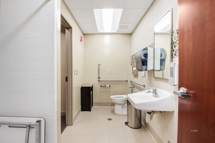 More Photos Of 2003 Errecart Blvd, Elko Hospital For Sale