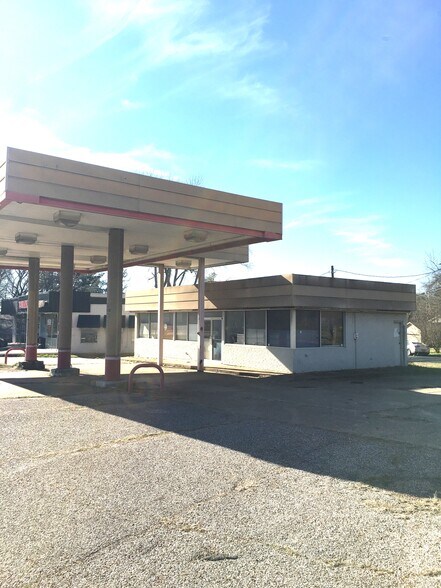 More Photos Of 2430 E Southeast Loop 323, Tyler Service Station For Sale