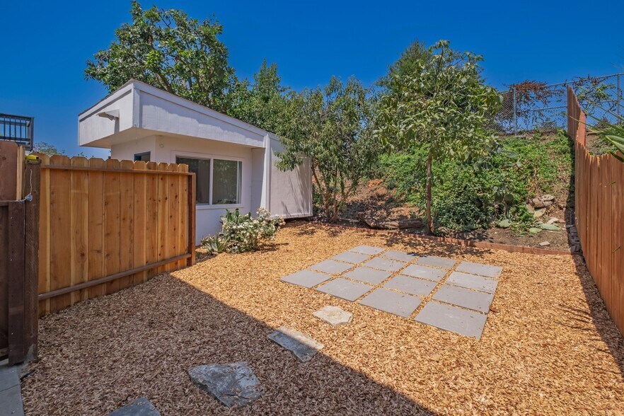 More Photos Of 344 Pennsylvania Dr, Watsonville Apartments For Sale