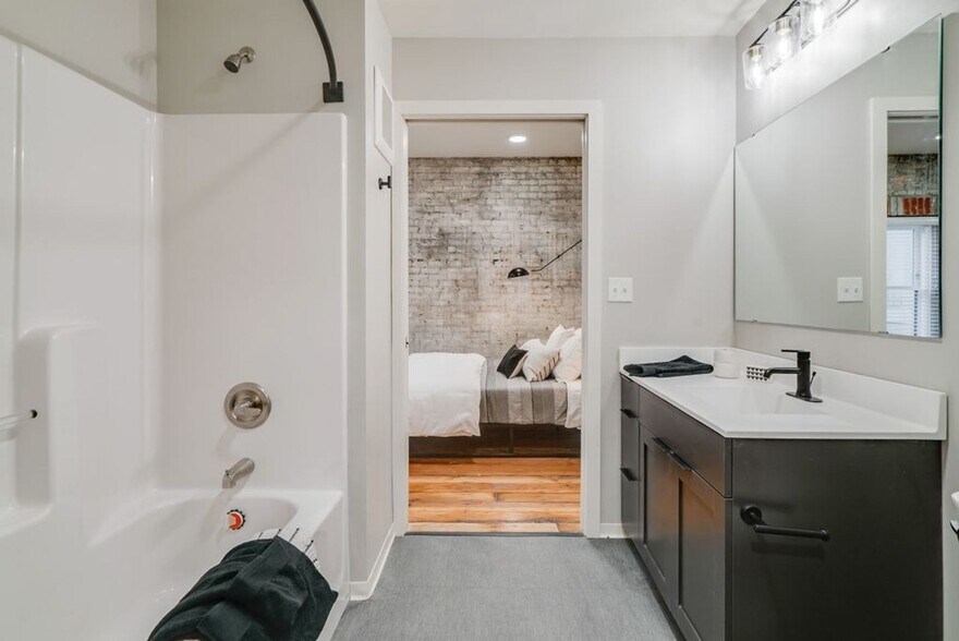 More Photos Of 282 6th St E, Saint Paul Apartments For Sale