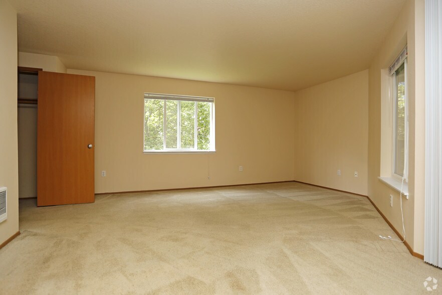 More Photos Of 2231 NE Bridgecreek Ave, Vancouver Apartments For Sale