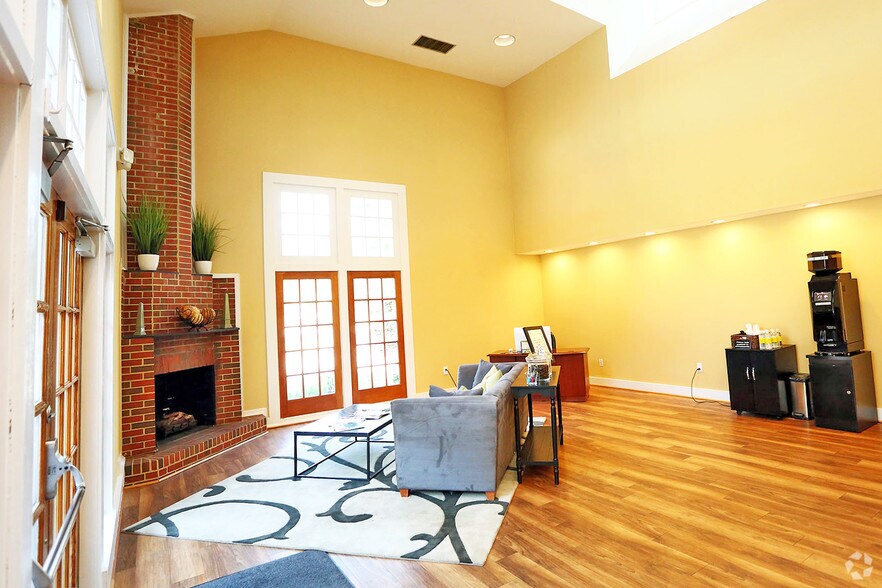 More Photos Of 3001 Reflections Way, Virginia Beach Apartments For Sale