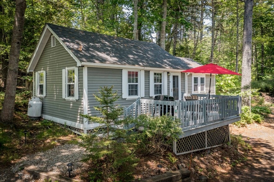 More Photos Of 2076 Atlantic Hwy, Lincolnville Hotel For Sale