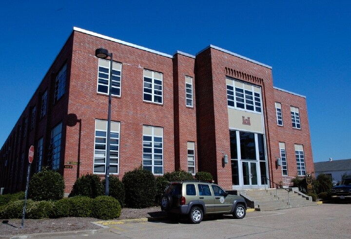 Primary Photo Of 318 Cornog Ln, Fort Monroe Warehouse For Lease