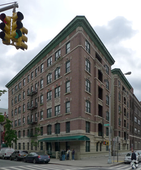 Primary Photo Of 1090 Saint Nicholas Ave, New York Apartments For Sale