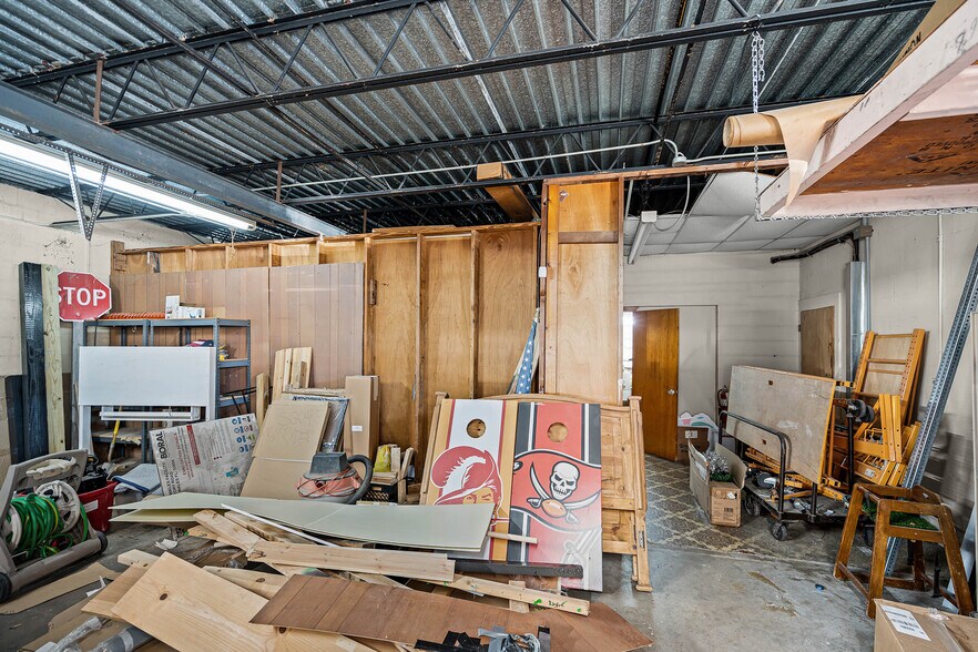 More Photos Of 107 E Polk Ave, Lake Wales General Retail For Sale