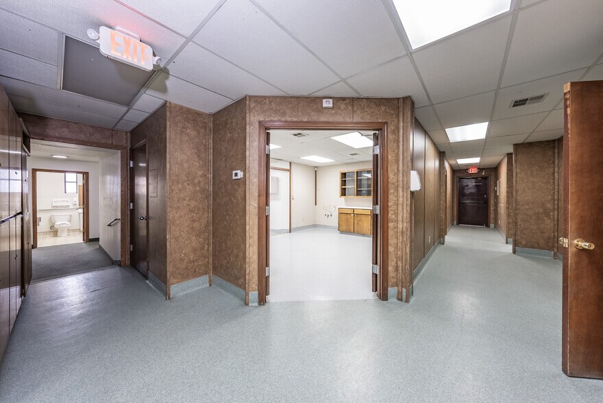 More Photos Of 927 O St, Firebaugh Healthcare For Sale
