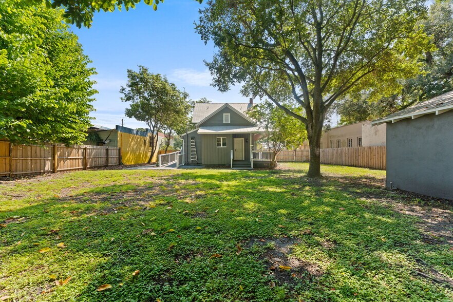 More Photos Of 4206 N Nebraska Ave, Tampa Loft Creative Space For Sale