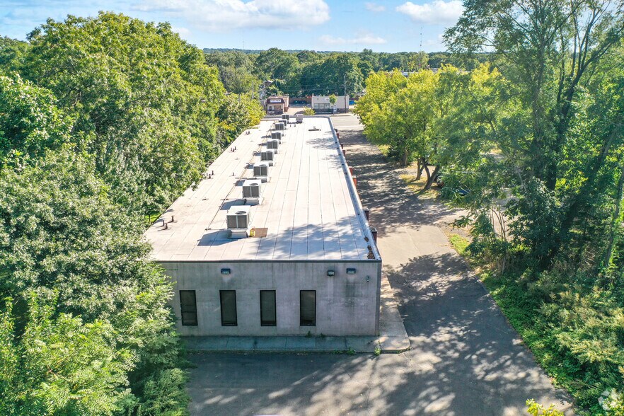 More Photos Of 761-765 Middle Country Rd, Selden Office For Lease