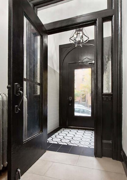 More Photos Of 12 W 104th St, New York Apartments For Sale