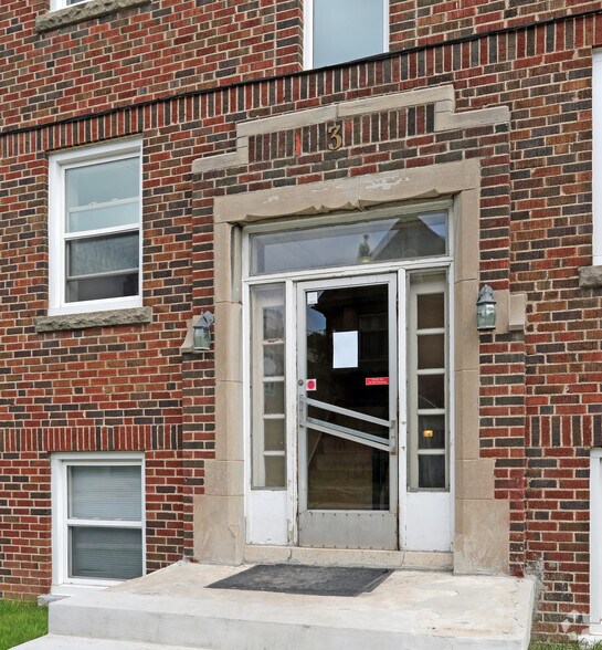 More Photos Of 3 Webber Ave, Hamilton Apartments For Sale