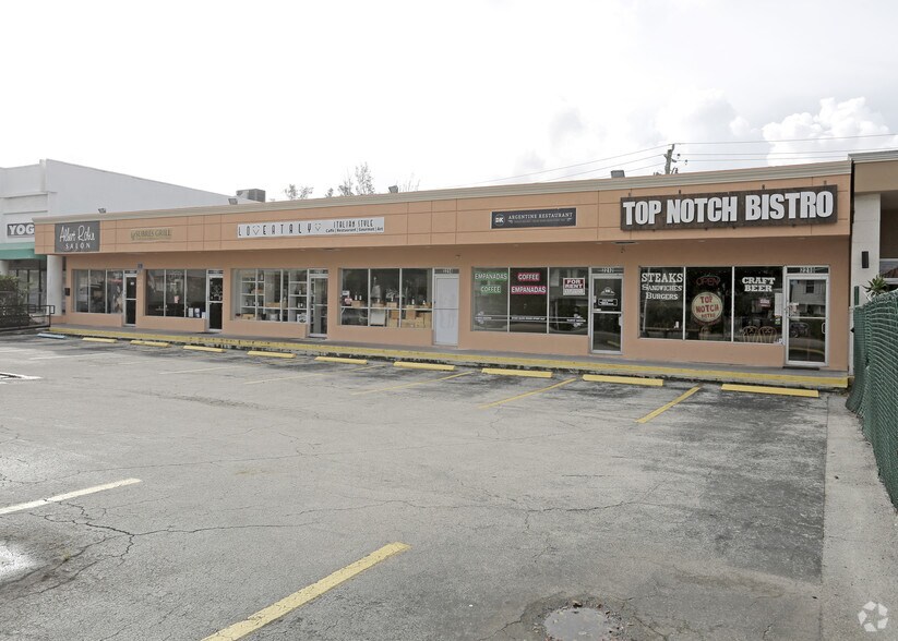 Primary Photo Of 2210-2220 NE 123rd St, Miami Restaurant For Lease