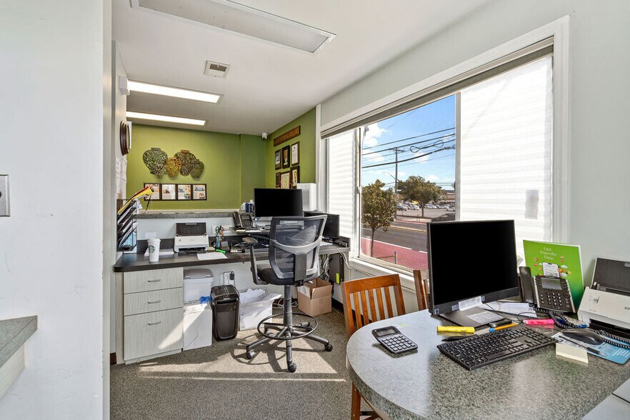 More Photos Of 2749 Hylan Blvd, Staten Island Office Residential For Sale